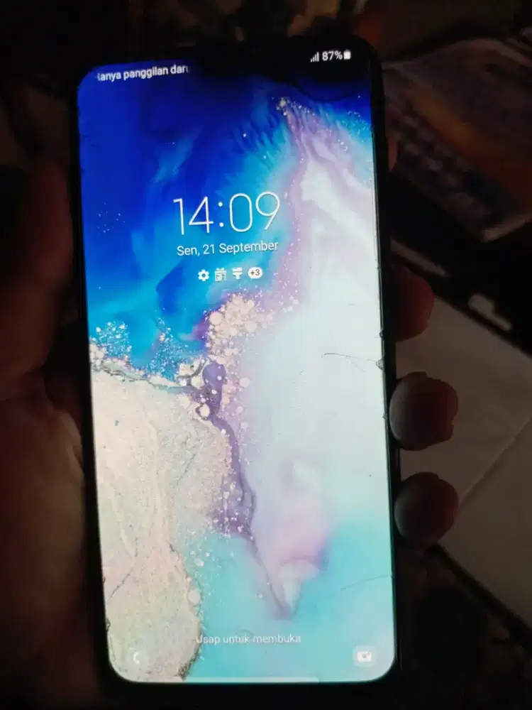 Xiomi 9c realmi c3 dan samsung a20 semua ram 3/32 cari bt ram 8 lokasi