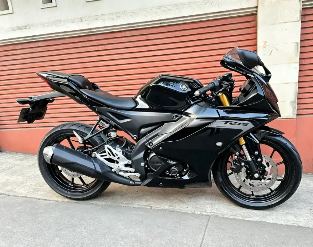 R15 v4 2021 Mulus bgt pajak panjang