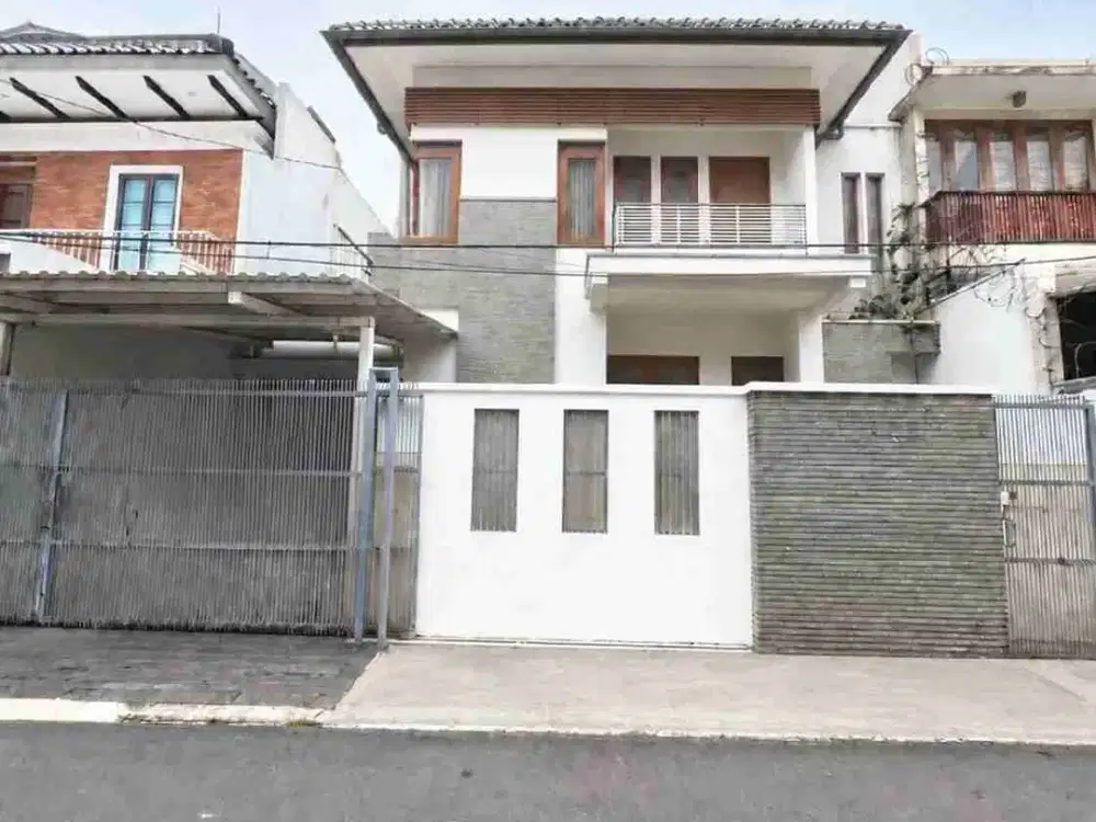 Di jual Rumah Bagus Dekat Jalan Panglima Polim Kramat Pela