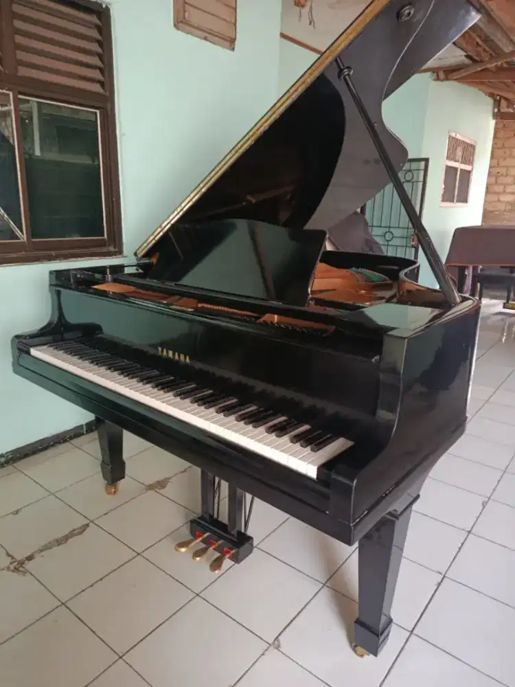 Yamaha Grand Piano G3 NIPPON GAKKI