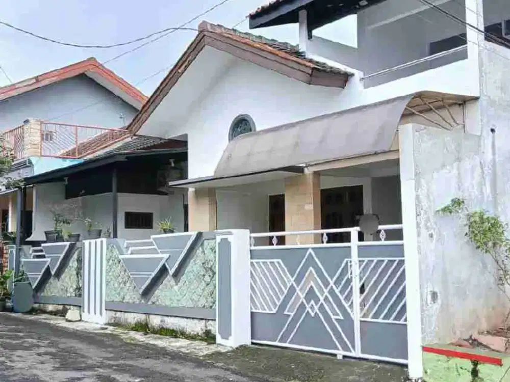 RUMAH DI GOMBEL PERMAI NGESREP BANYUMANIK SEMARANG