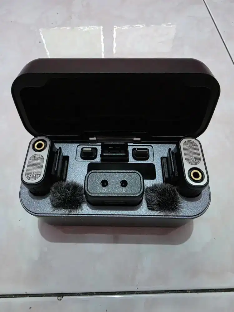 Saramonic Mix 2.4GHz Professional Wireless Microphone