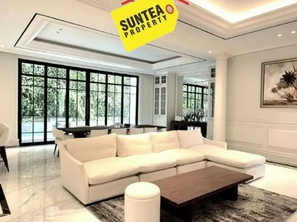 HOT Dijual Rumah 3 Lantai Nyaman Bagus Besar Semi Furnished Swimming Pool LB 925 m2 7 KT Panglima Polim Jakarta Selatan Siap Huni!