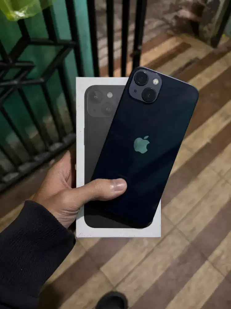 iPhone 13 128gb Midnight