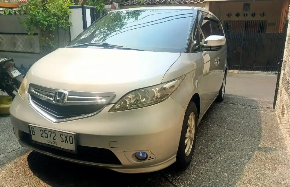 Honda Elysion 2.4 AT tahun 2004