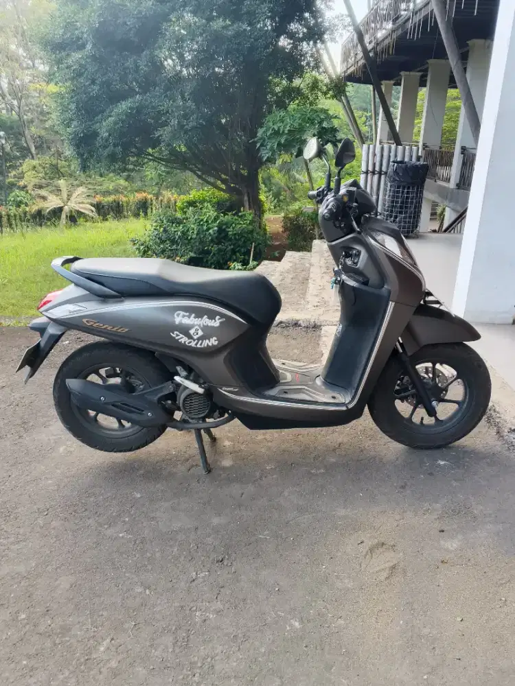 Honda genio 2023 cbs iss
