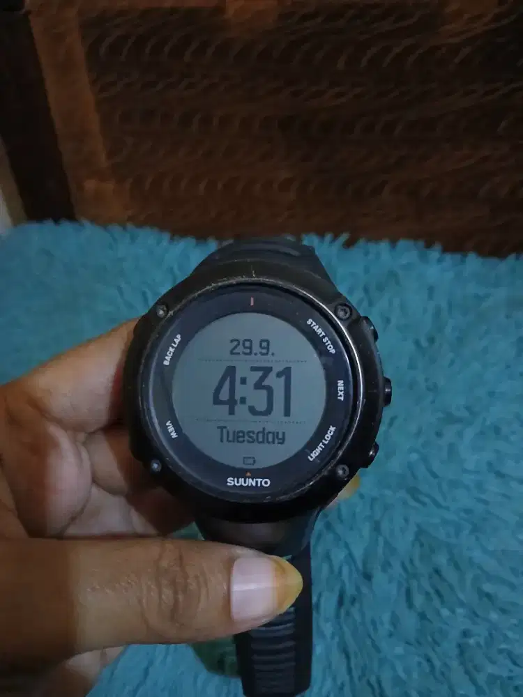 Jam tangan suunto ambit 3