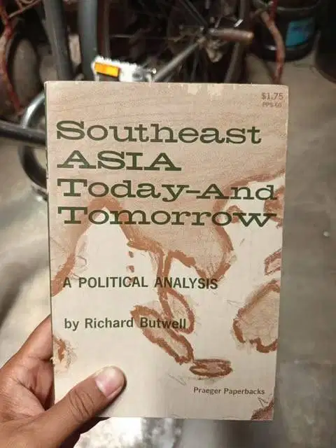 Buku Import 1961: Southeast Asia Today - Richard Butwell (Sejarah)
