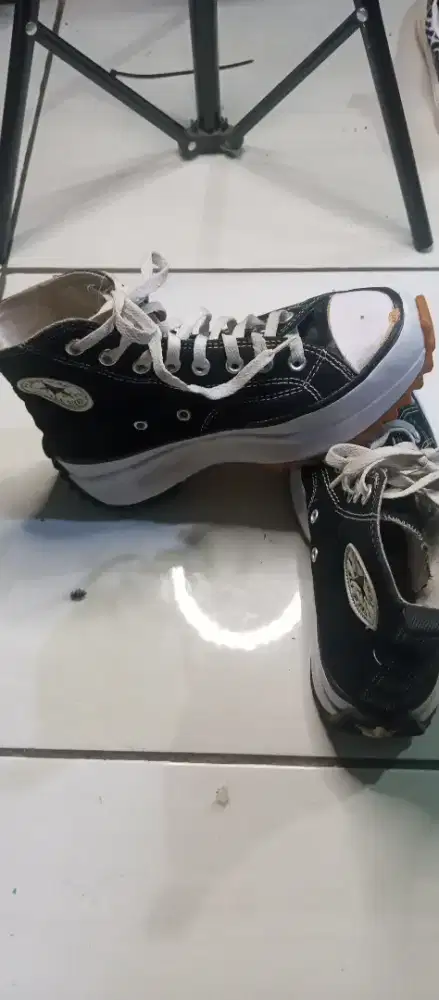 Converse Run Star Hike High Top varian warna Black/White/Gum