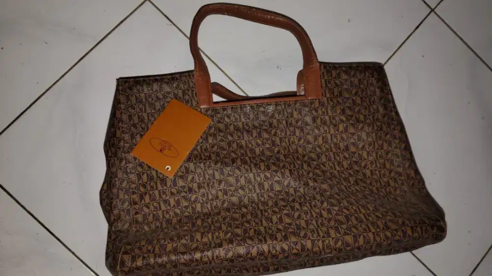 Preloved Tas merk Bonia Ori