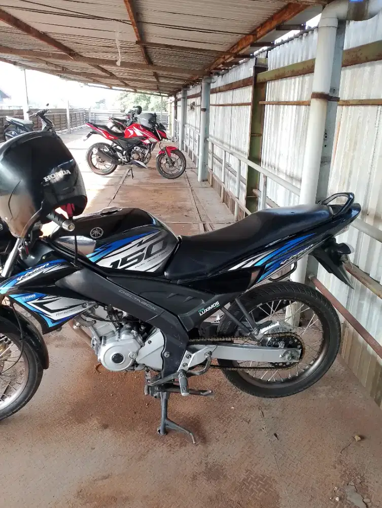 Vixion old 2012