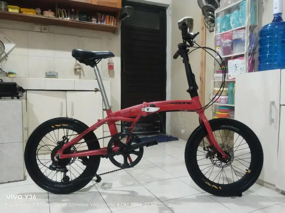 Sepeda lipat Pacific Veloce 2.0
