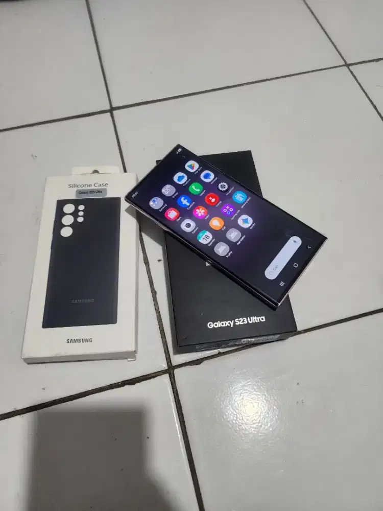 Samsung s23 ultra 5g 12/256gb sein fullset mulus no minus