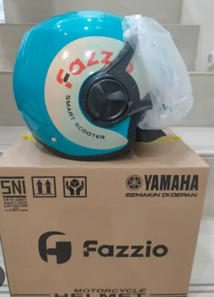 Helm fazio masih baru