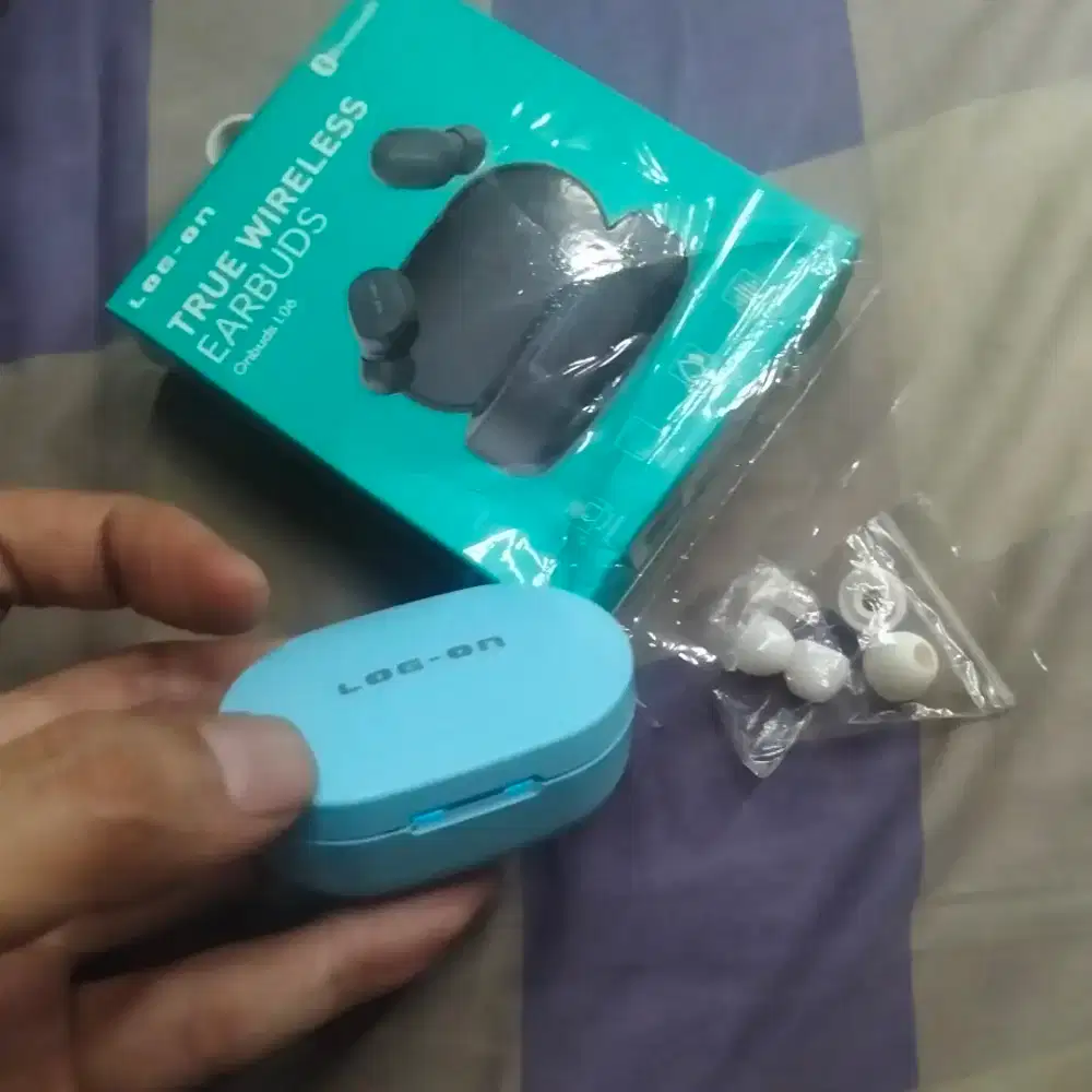 Earbud Log-on tombol klik second bagus
