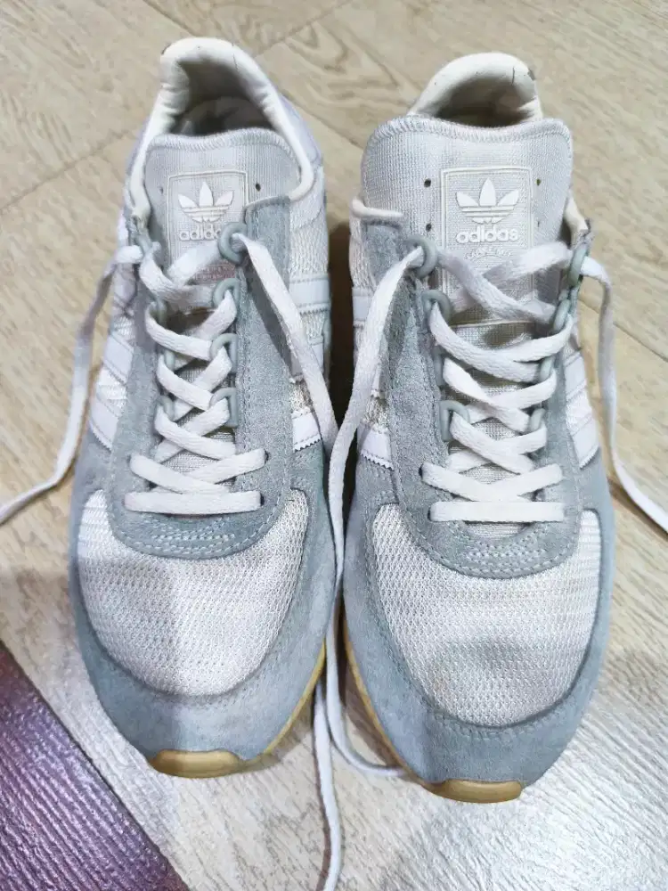 Adidas Size 41 (Made in Vietnam)