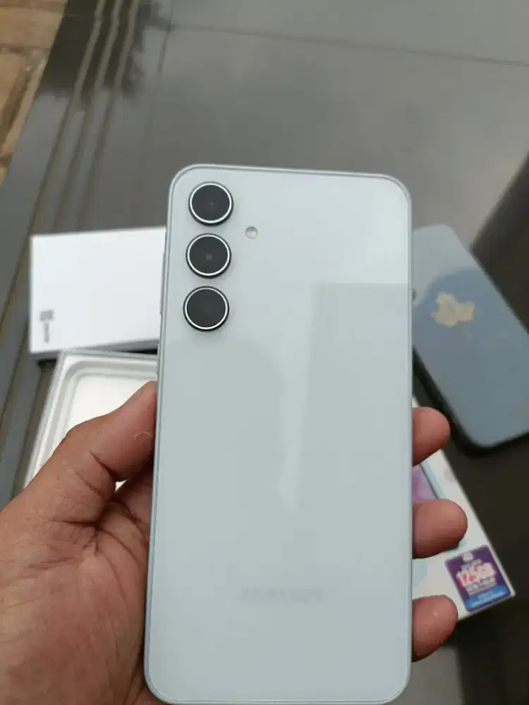 Samsung a35 5g
Ram 8/256