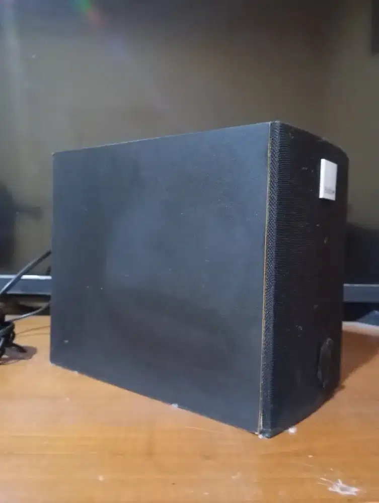 Speaker Subwoofer aktif Edifire R101