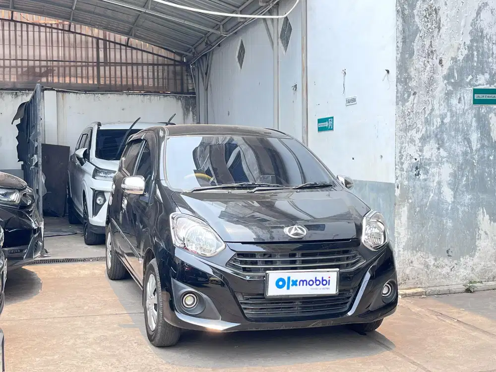 Daihatsu Ayla 1.0 D+ MT 2021