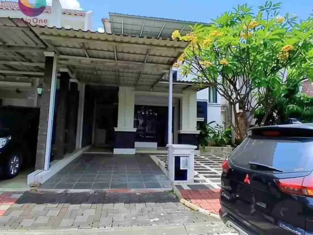 Dijual cepat rumah 2 lantai dekat pintu tol di legenda wisata