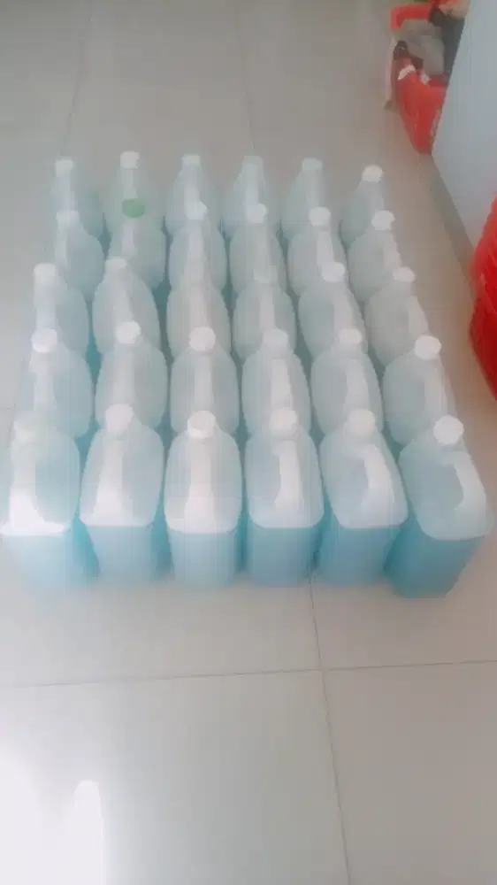 DETERGENT CAIR UNTUK BAJU