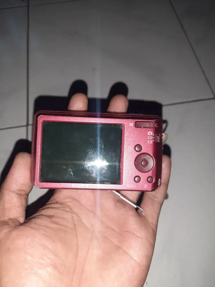Kamera digital sony cyberahot dsc-w520 minusan apa adanya