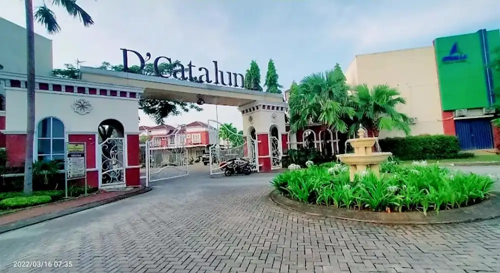 Di Sewakan Rumah SemiFurnish Tahunan