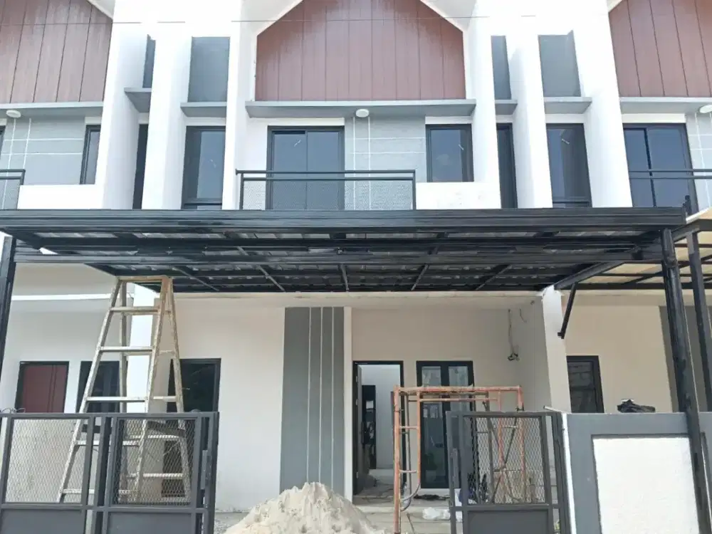 Kanopi baja ringan dan garasi