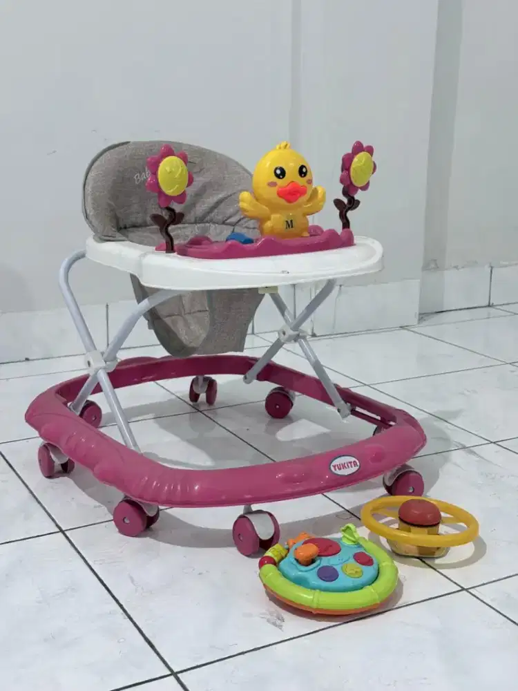 Baby walker untuk anak baby