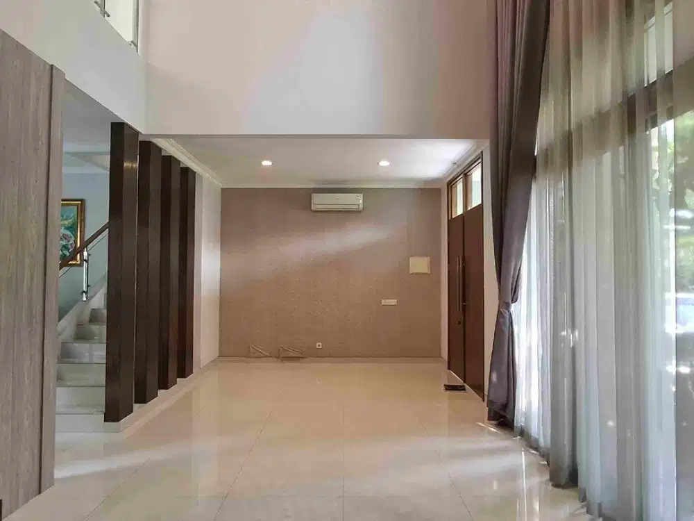 Rumah Mewah 2 Lantai Posisi Dekat Taman di Cluster Baru!