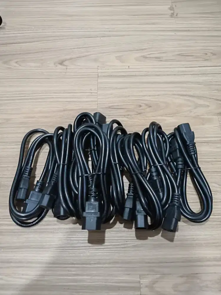 Kabel Power C13 To C14