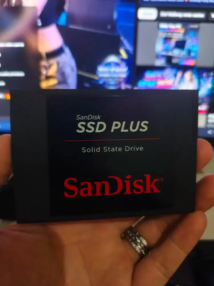 SSD SATA 120GB MERK SANDISK Mulus Normal Sentinel 100%.