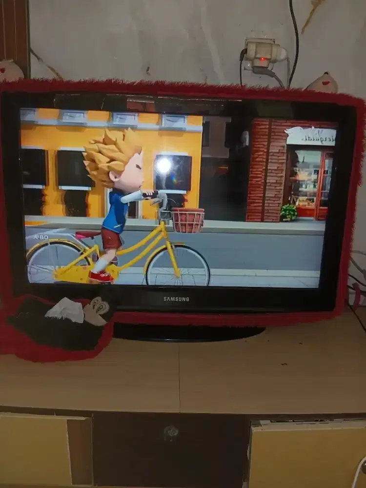 Televisi samsung lcd