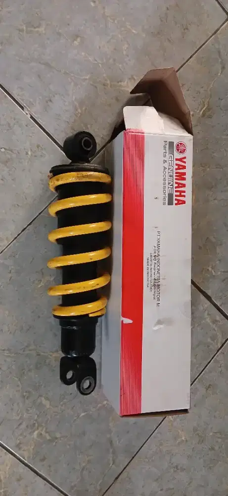 Shock belakang vixion advance