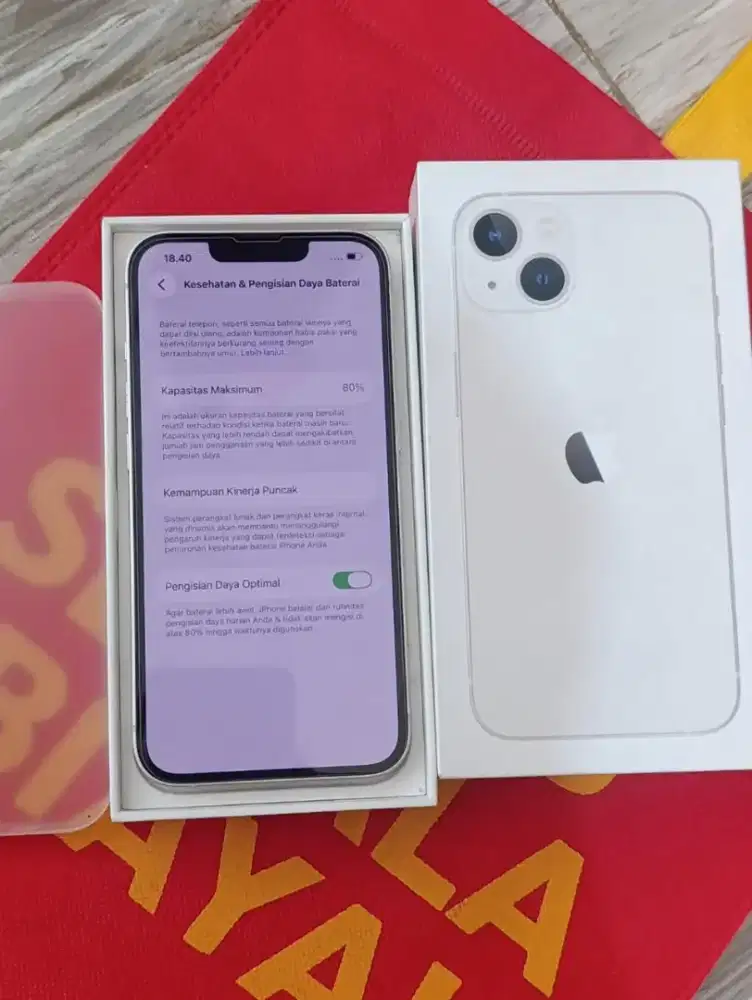 iPhone 13 128GB iBox white