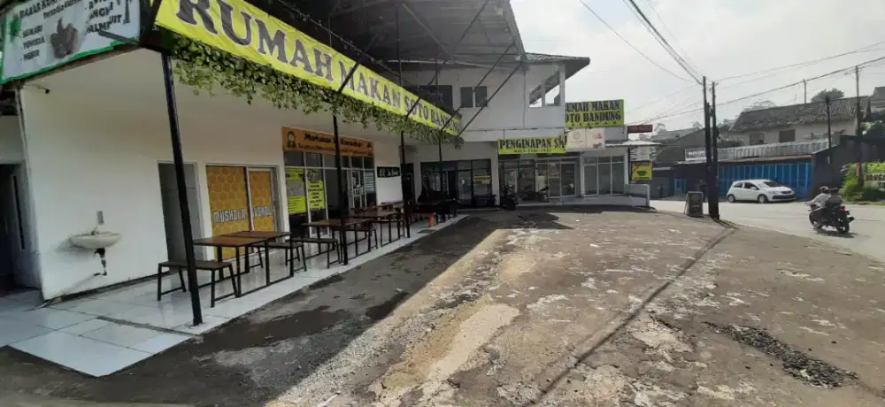 Tempat komersil pinggir jalan raya pangalengan bandung