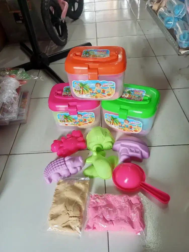 Mainan anak cetakan pasir set pasir
