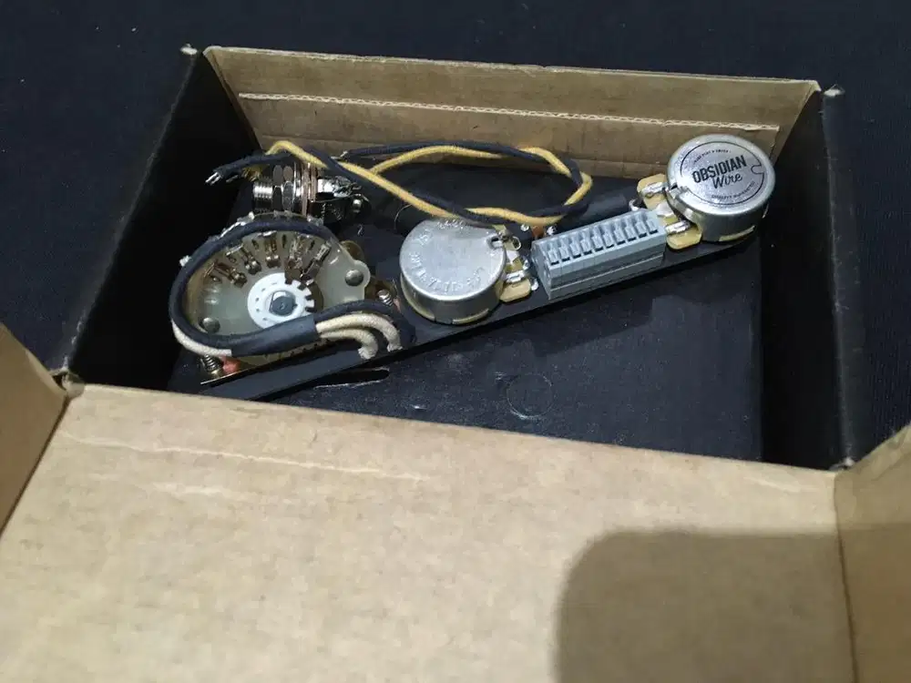 (Want to sale) Obsidian 4 way telecaster prewired solderless
