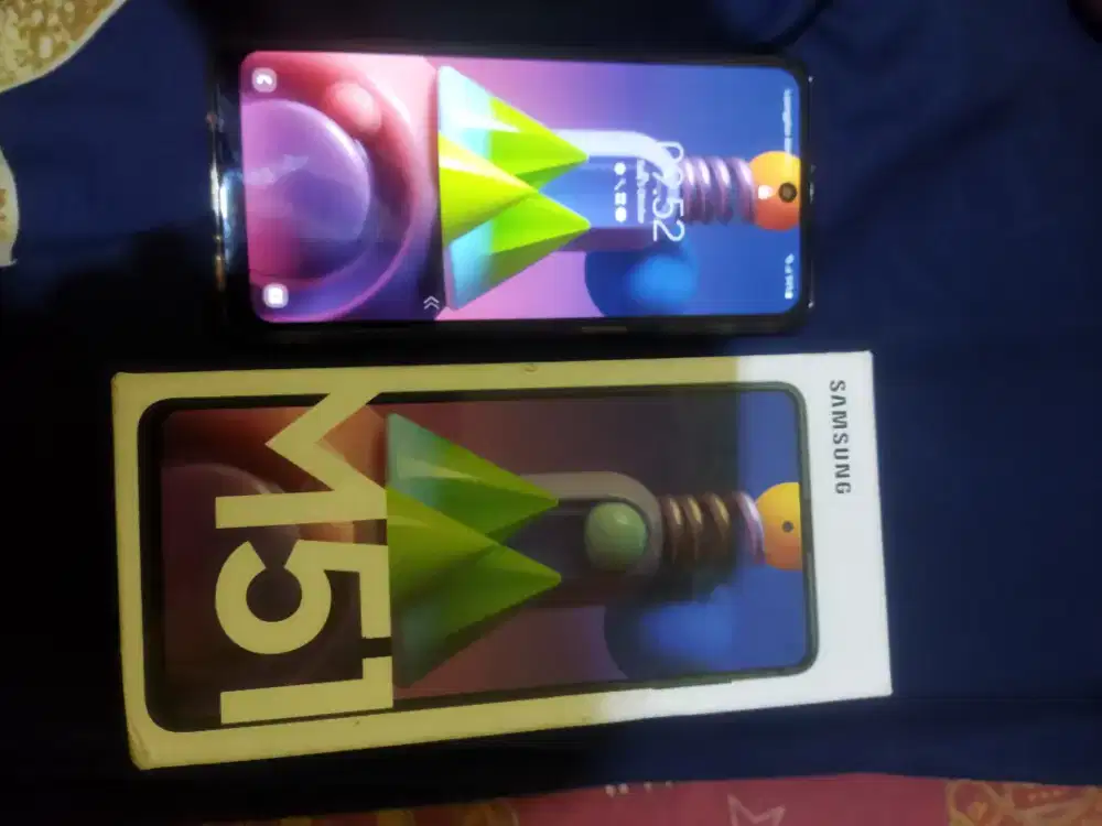 Dijual cepat Samsung M51 fullset batre badak 7000mah ram 8/128gb