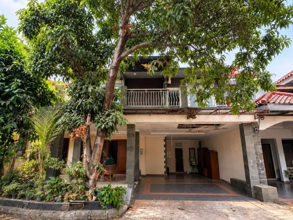 Rumah 2 Lantai Bangunan 270 m² Siap Huni di Bintaro Sektor 8 ND-19315