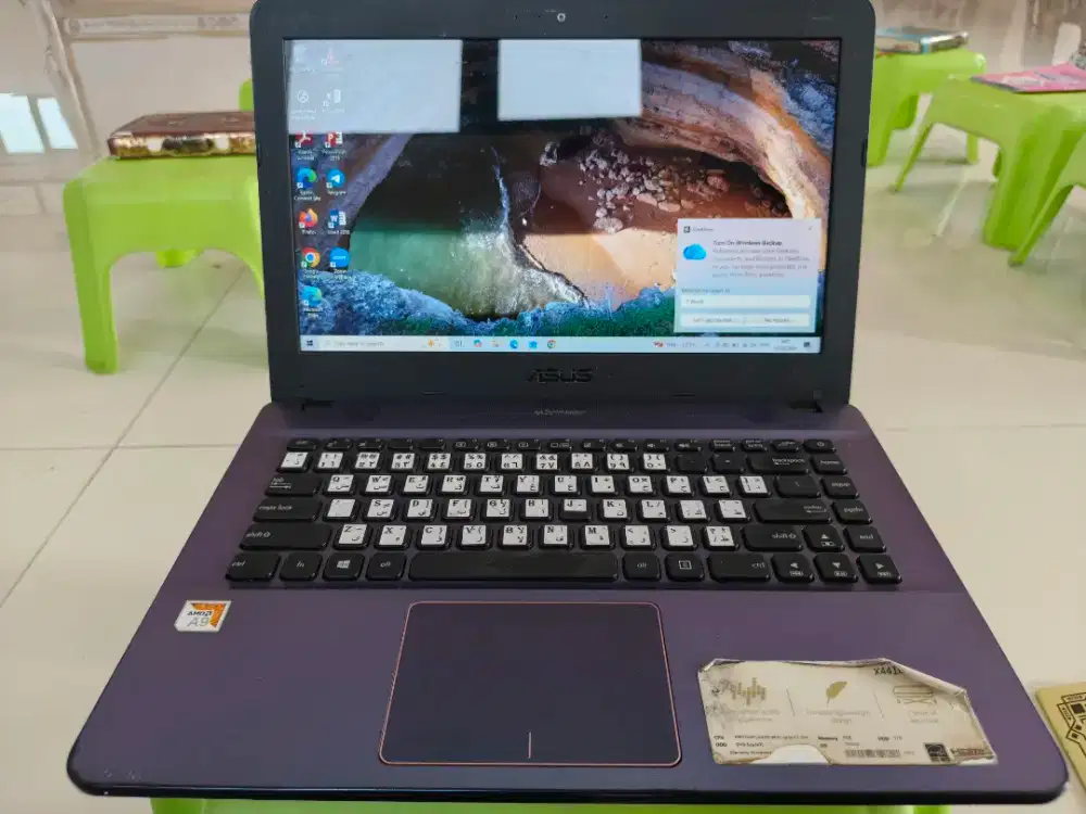 Laptop second asus x441B