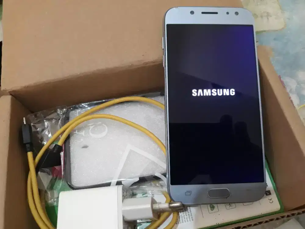 Samsung J5 pro ram 3 garansi original