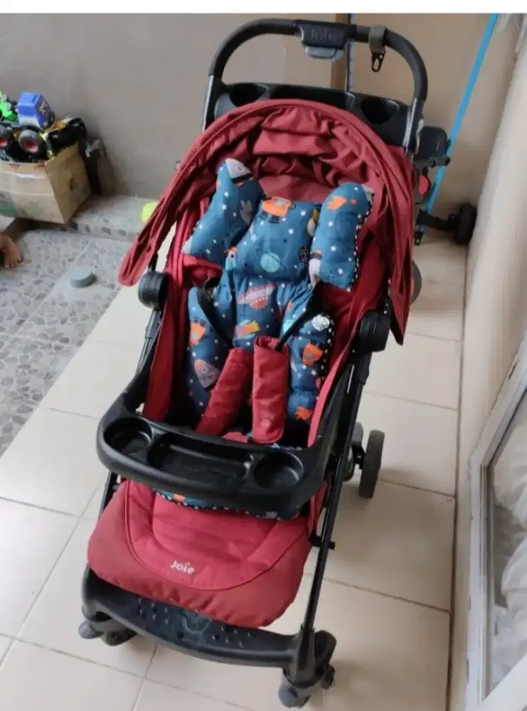 Joie Mirus Reversible Stroller - Preloved