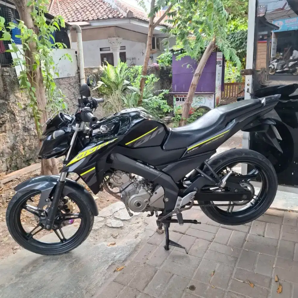 Vixion advance taun 2016