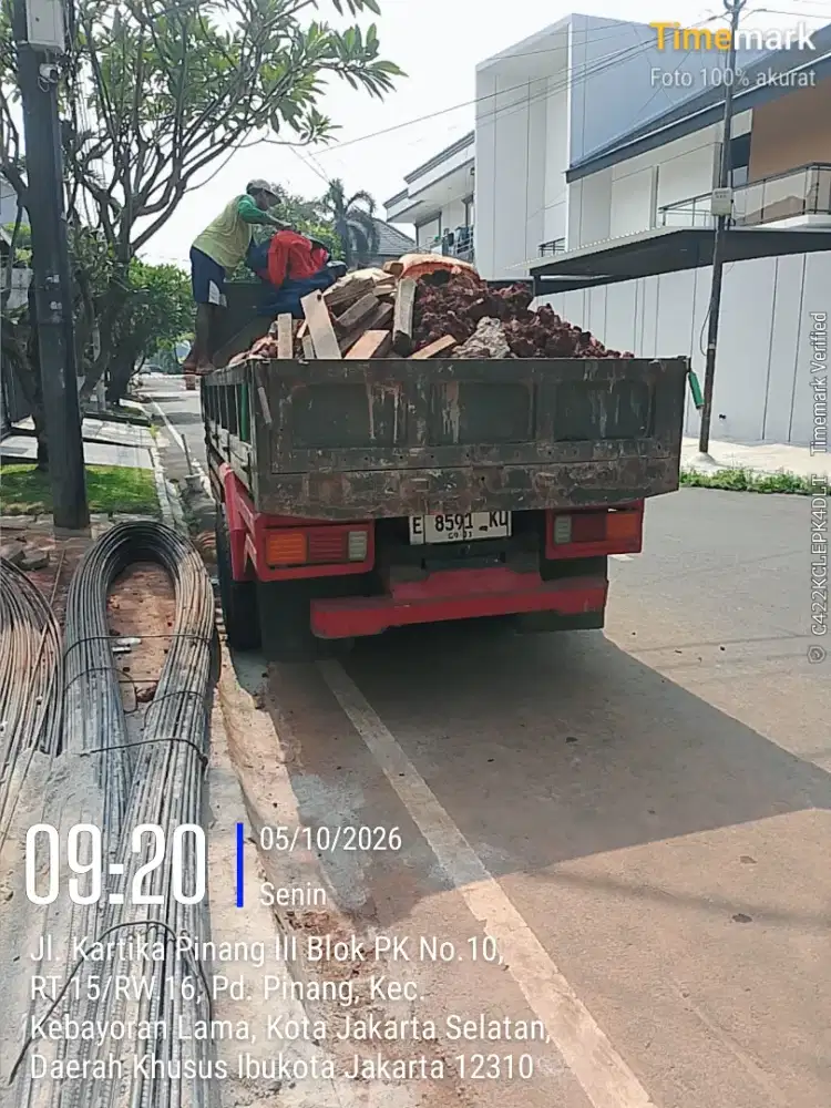 Jasa angkutan puing dan sampah proyek