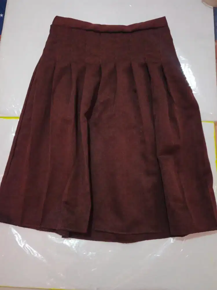 Rok pendek coklat