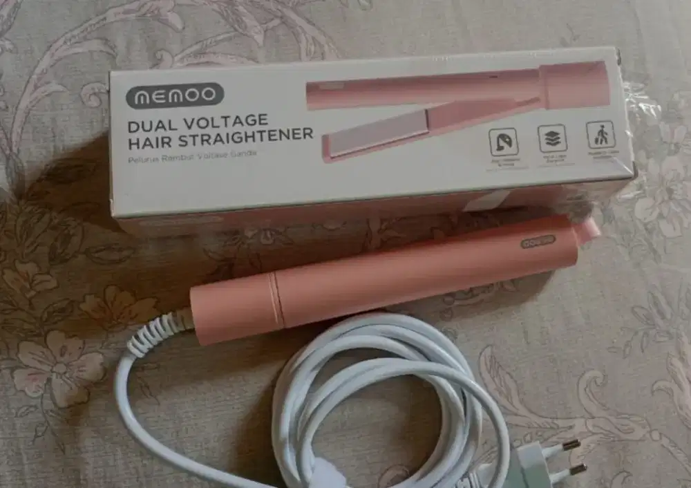 Catok Rambut  Pink Travelling Merk Memoo