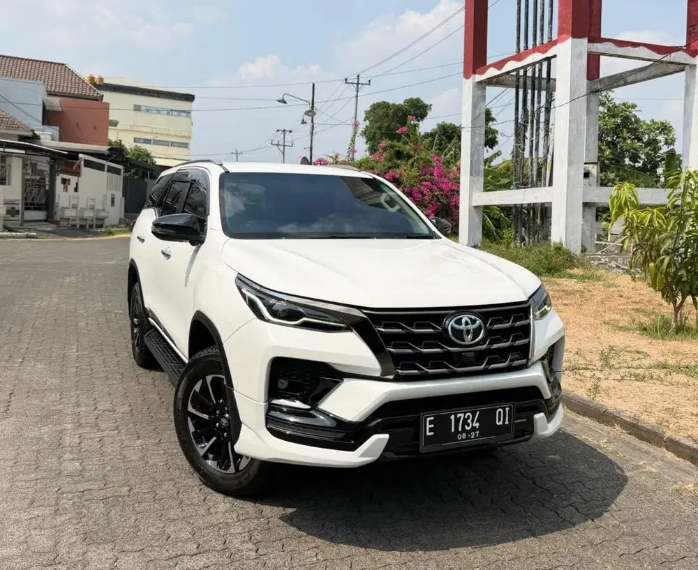 FORTUNER 2.8 GR SOLAR MATIC Putih LOW KM FULL ORI !