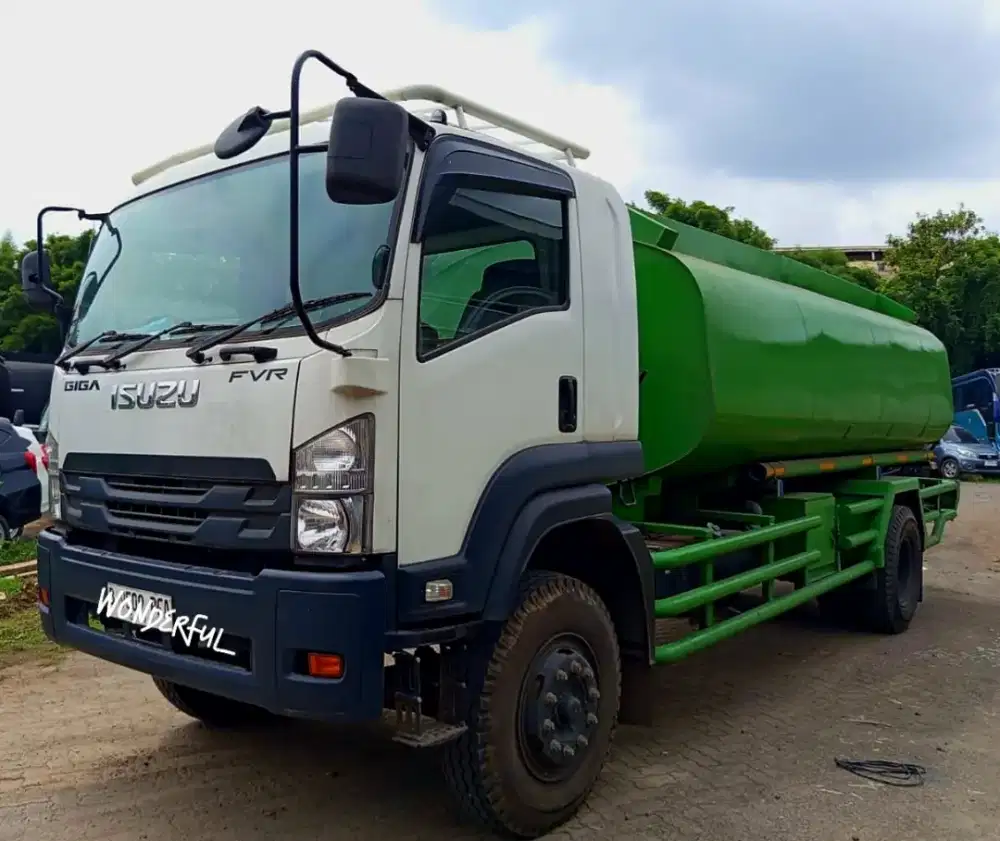 Isuzu GIGA FVR 245PS Tangki 16000ltr Turbo Bio Solar Km10rb Hino Fuso