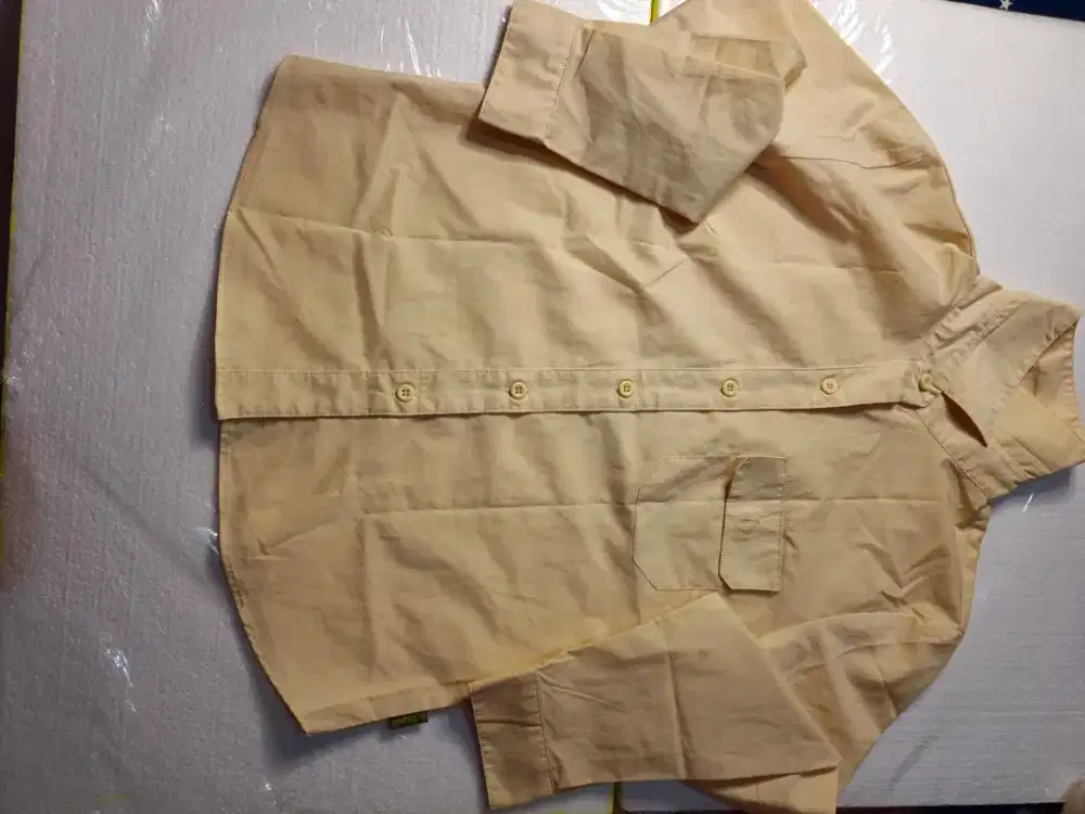 Kemeja crop top kuning